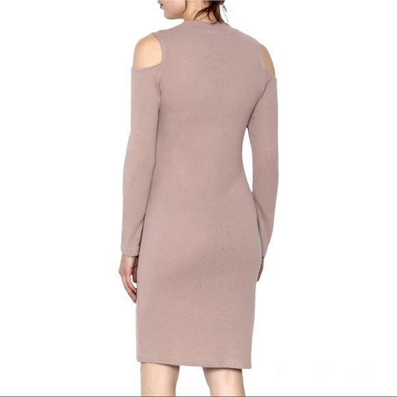 CHELSEA28 Cold Shoulder Sweater Dress Size L Color Pastel Salmon Pink - Picture 3 of 10